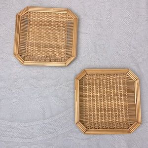 Small wicker plates set of 2